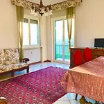 Casa Rosanna - Your In Apartment Como